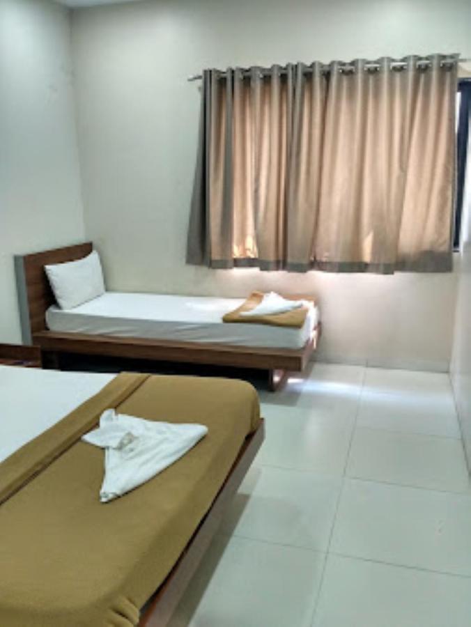 Hotel Avanti, Nashik Exterior photo