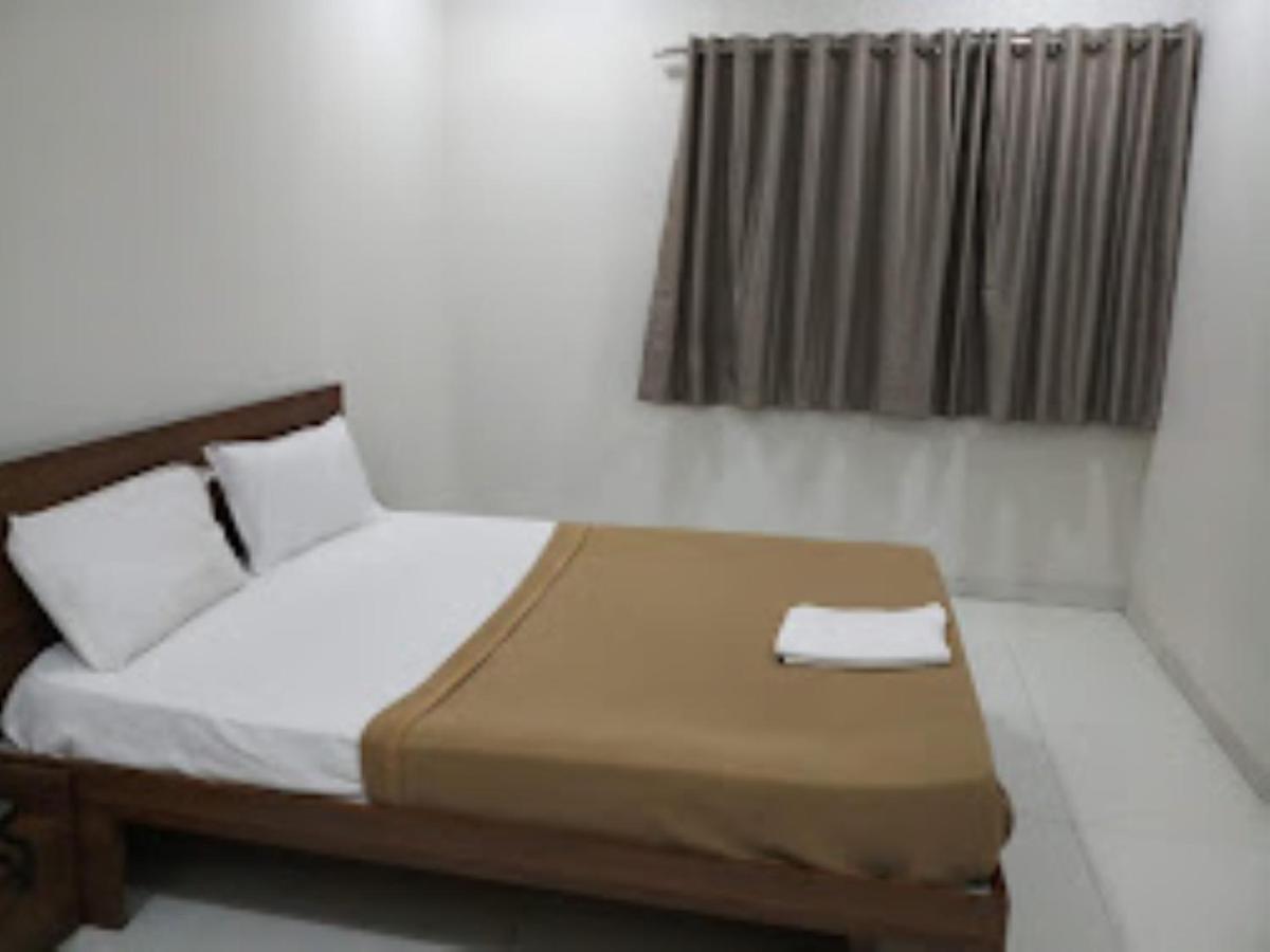 Hotel Avanti, Nashik Exterior photo